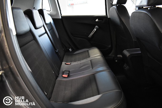 PEUGEOT 2008 PureTech 82 Allure